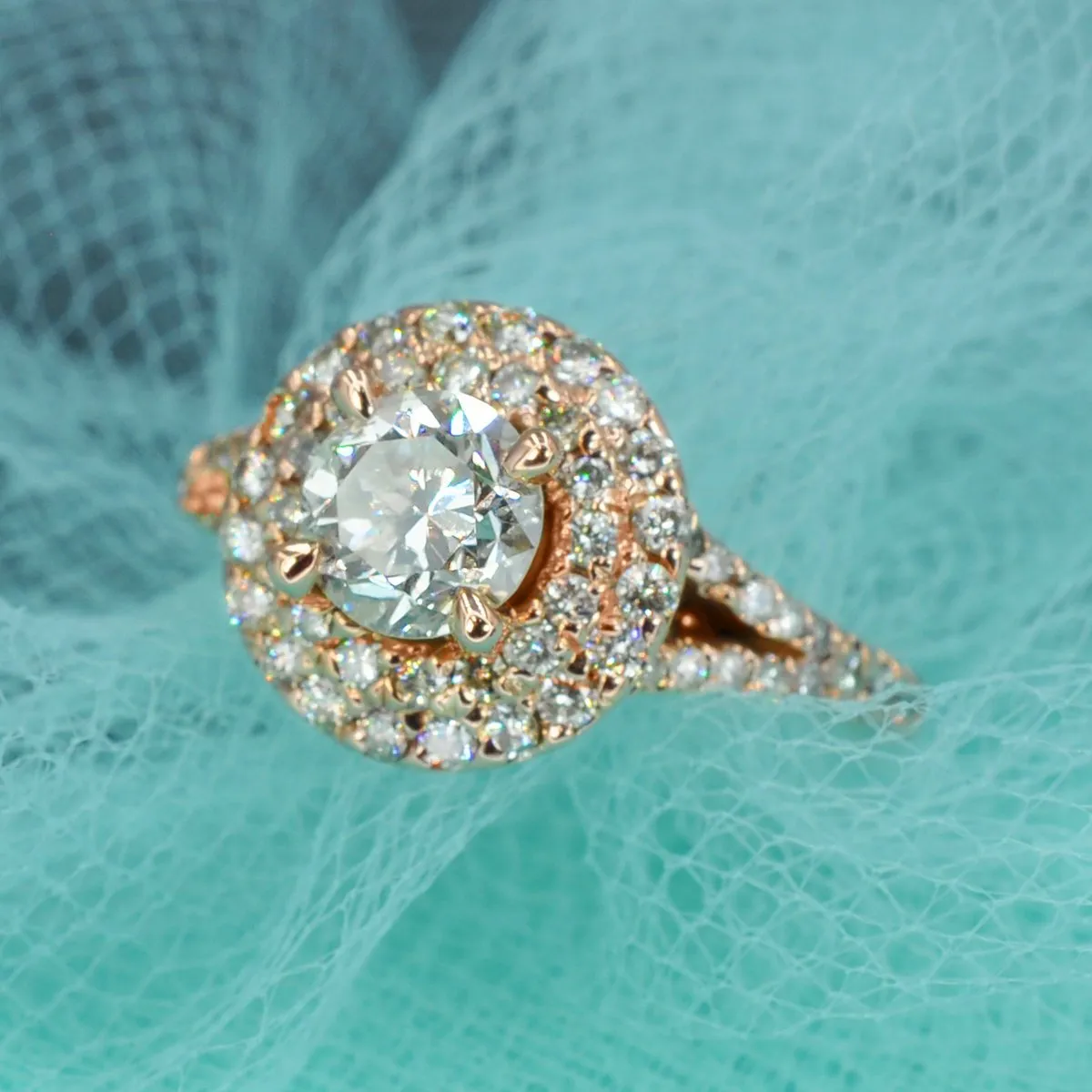 0.84-1.99 CT Round Cut Diamonds - Engagement Ring
