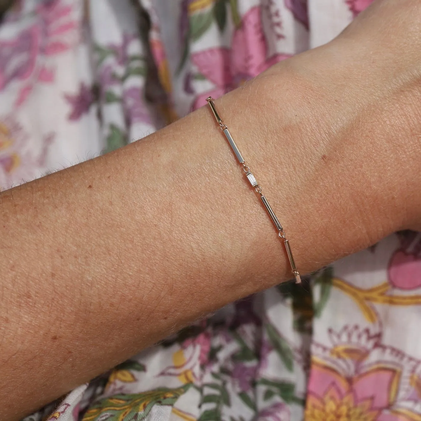 14k Baguette Diamond & Square Bar Chain Bracelet