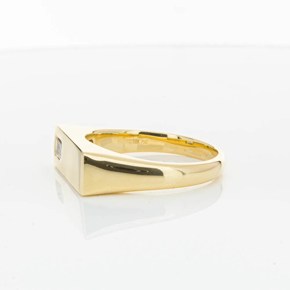18ct Yellow Gold Diamond Signet Ring