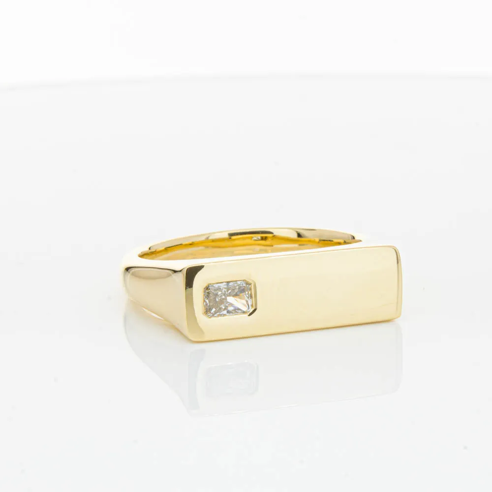 18ct Yellow Gold Diamond Signet Ring