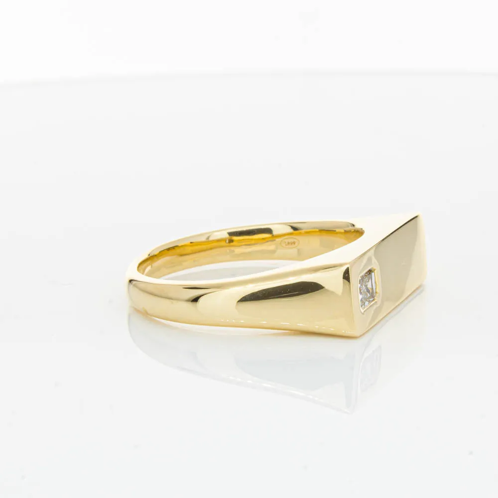 18ct Yellow Gold Diamond Signet Ring