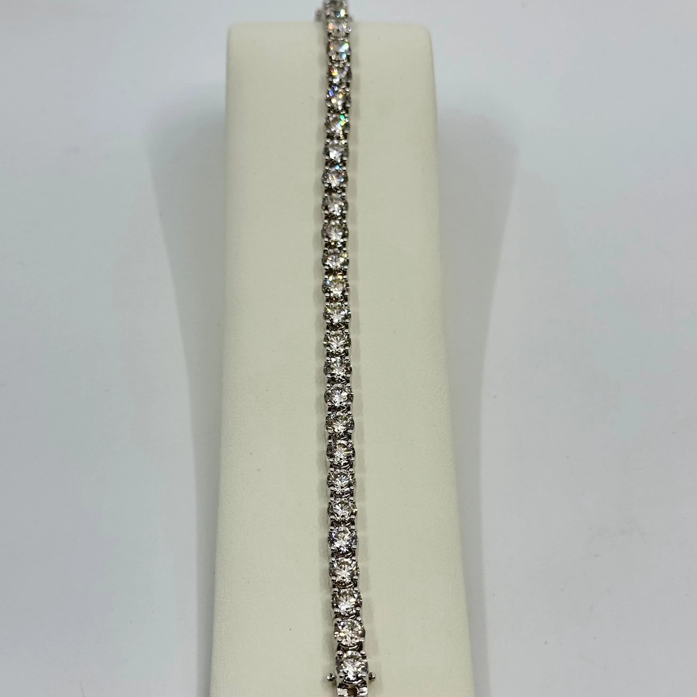 20.06 Carat Diamond Tennis Bracelet
