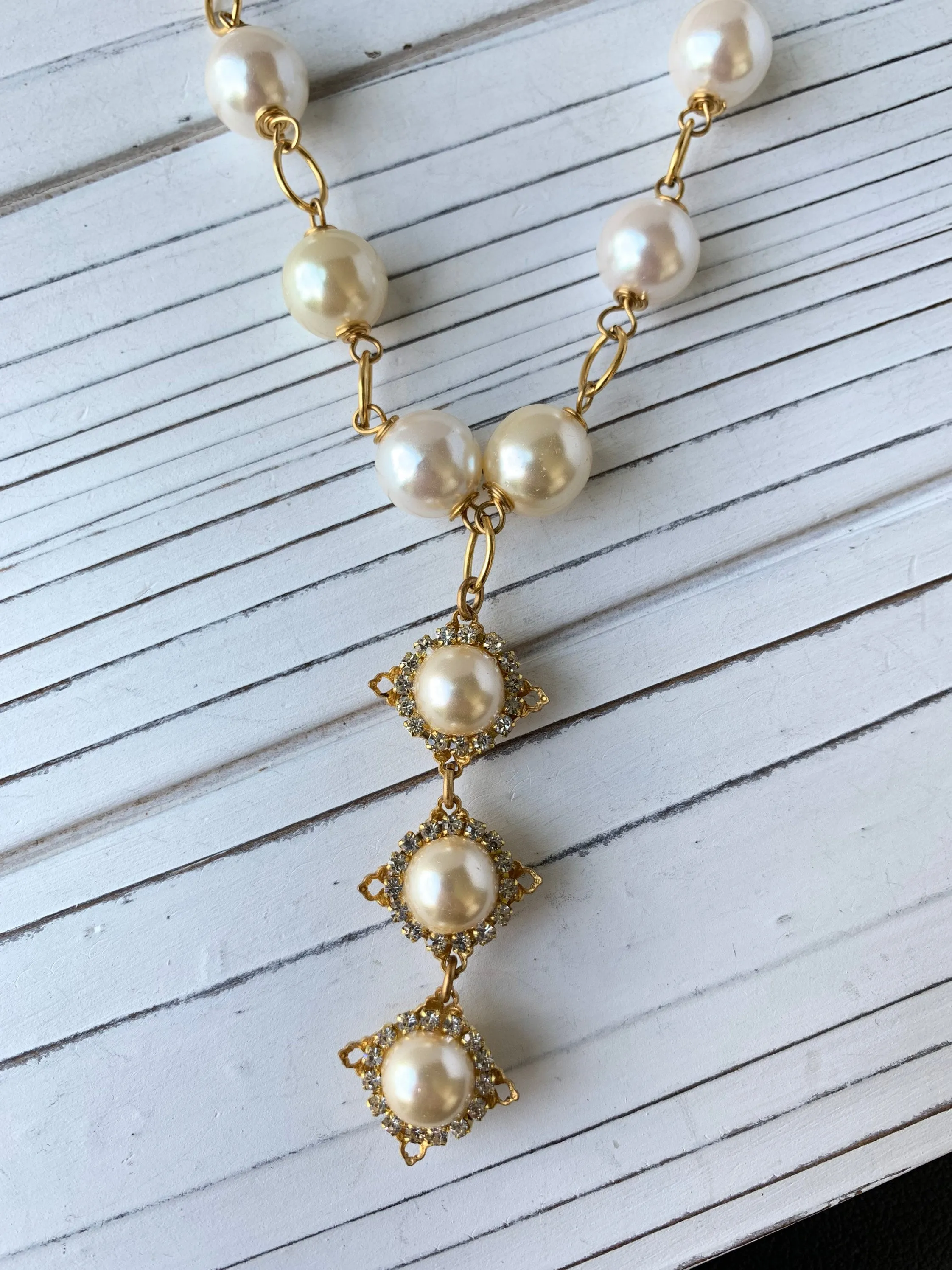 3-Pearl Drop Classic Necklace