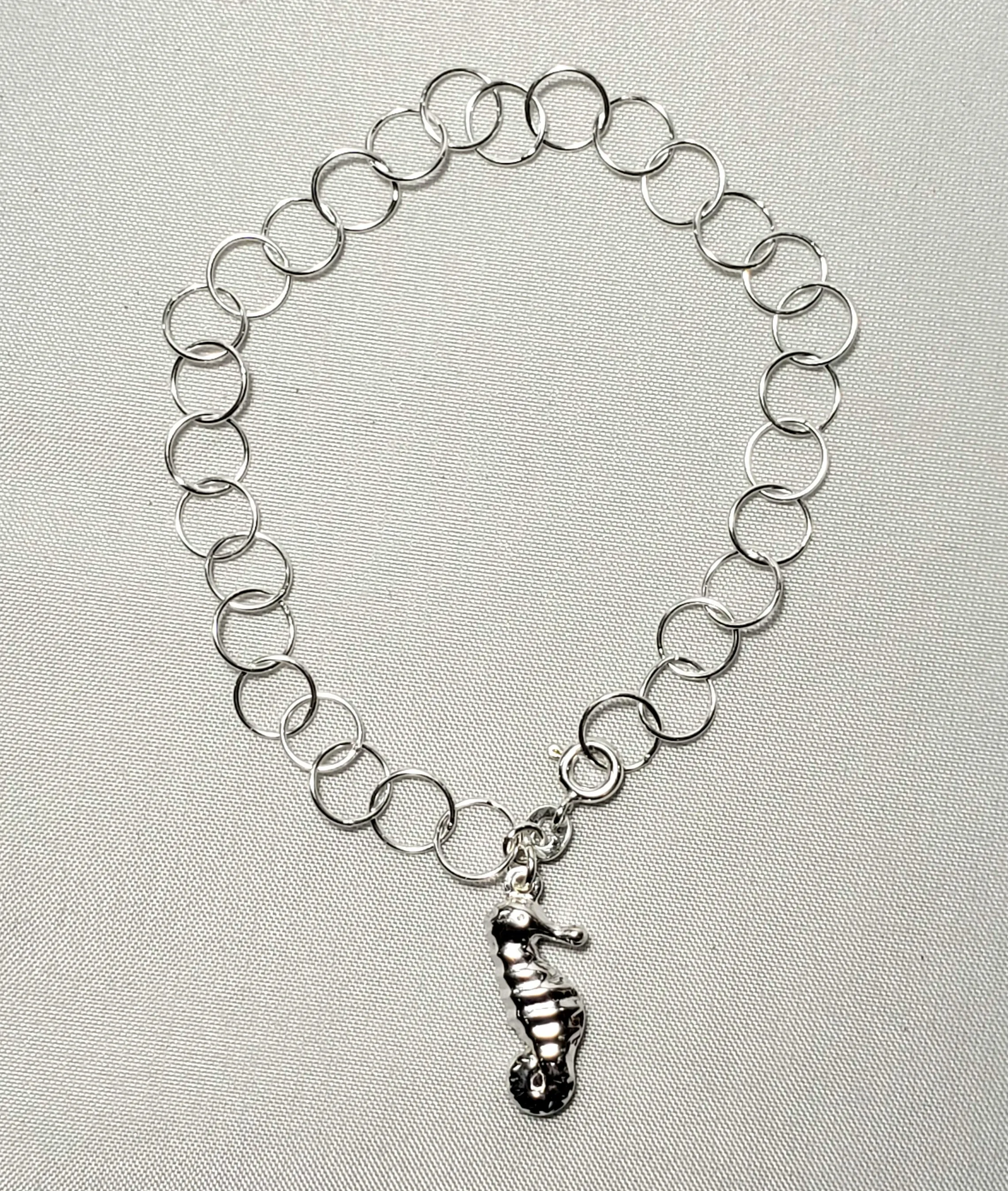 925 Sterling Silver, Wide Circle Link Bracelet, 7. 5" with Diamond Cut Seahorse Charm, 3.25gm
