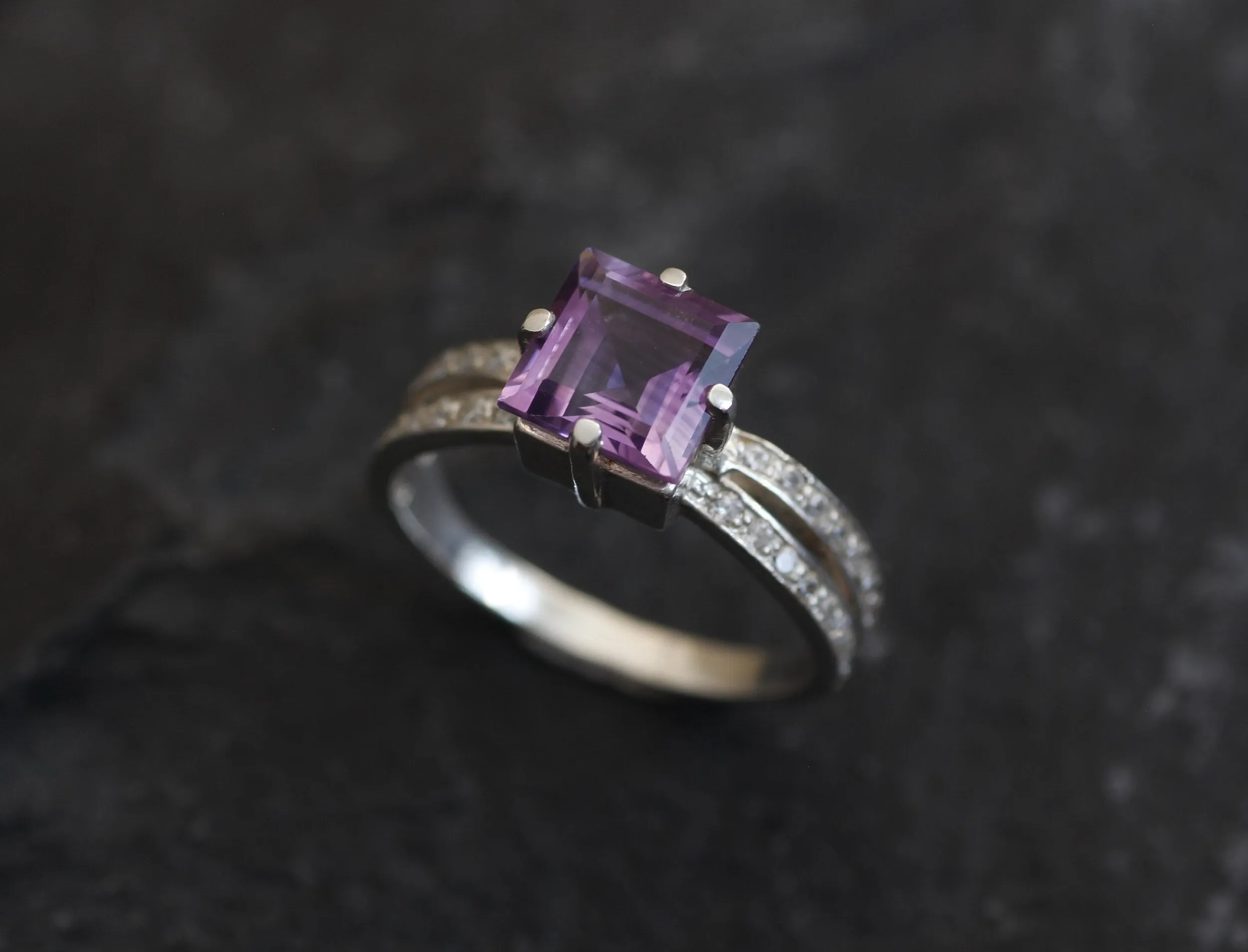 Amethyst Ring - Purple Square Ring - Vintage Split Shank Ring