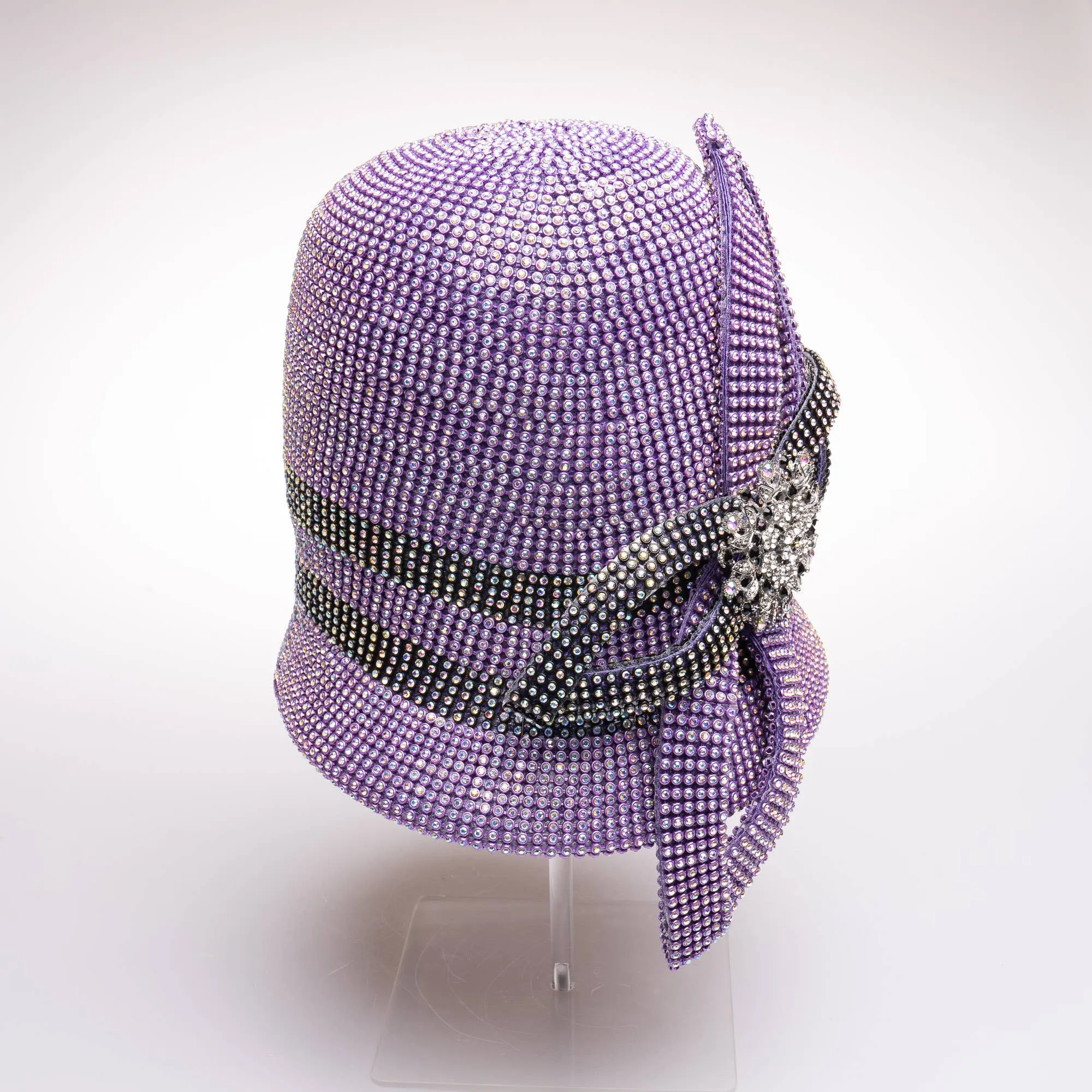 Bell Shape Hat Covered In Rhinestone With Leaf Shape Trim: Black
