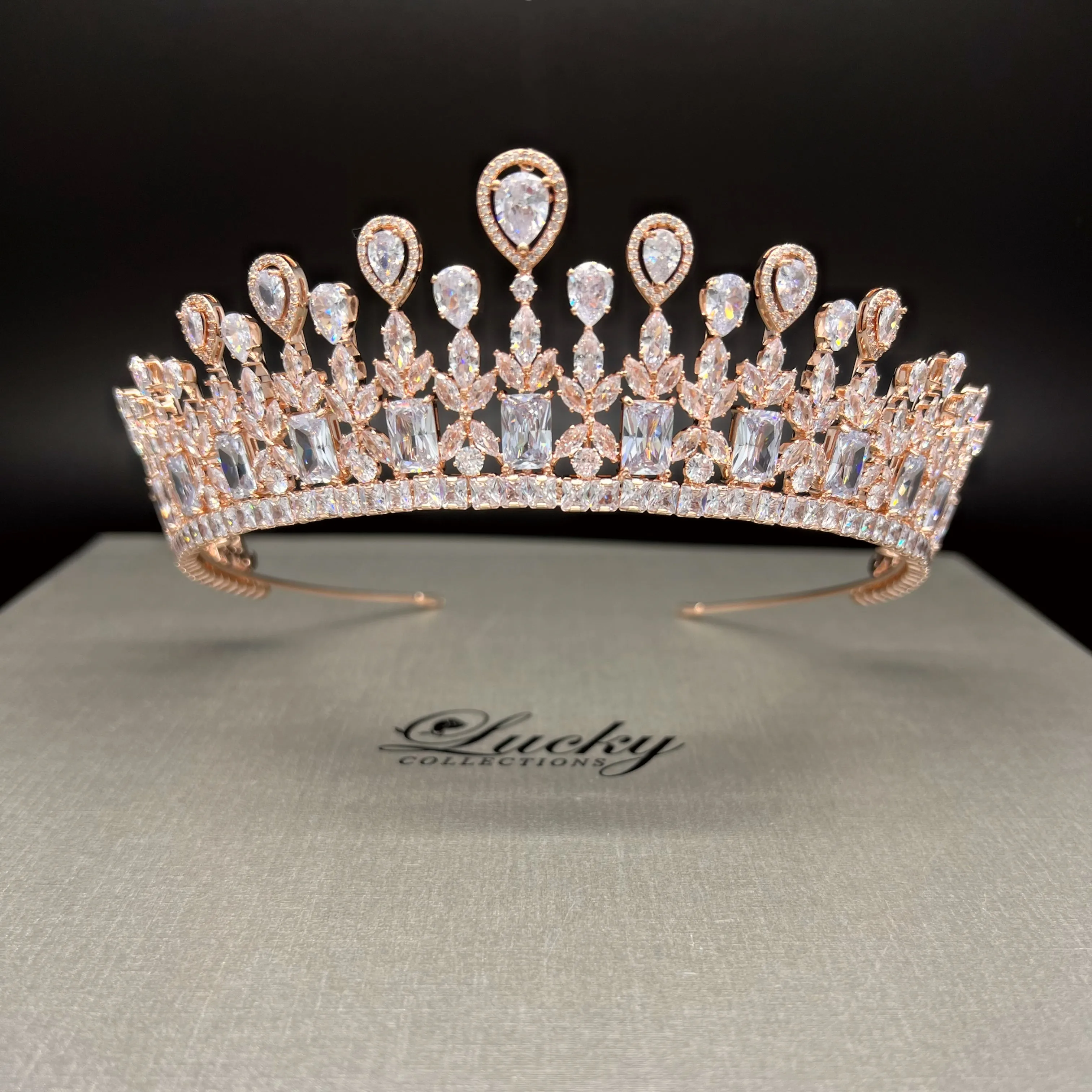 Bridal Crown, Quinceanera Tiara, Corona para Quince, Wedding Headpiece