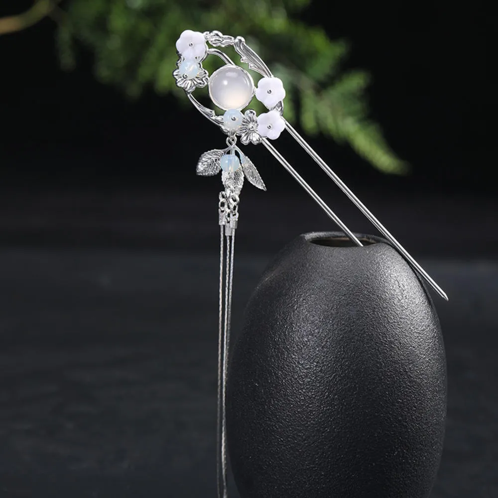 Chinese Style Step Shake and Tassel Hairpin