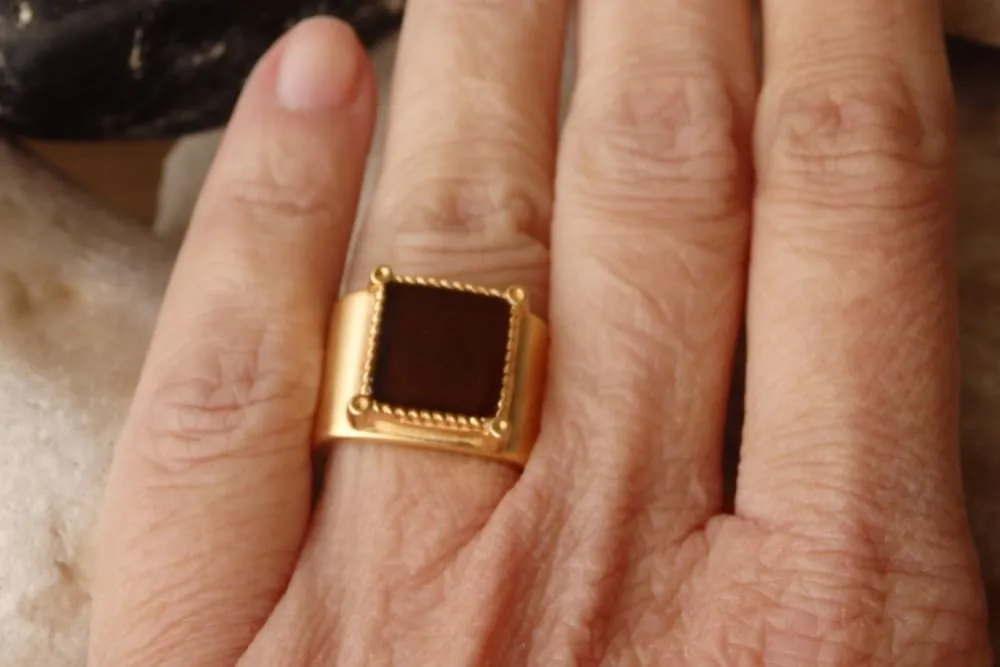 Dark Brown Ring