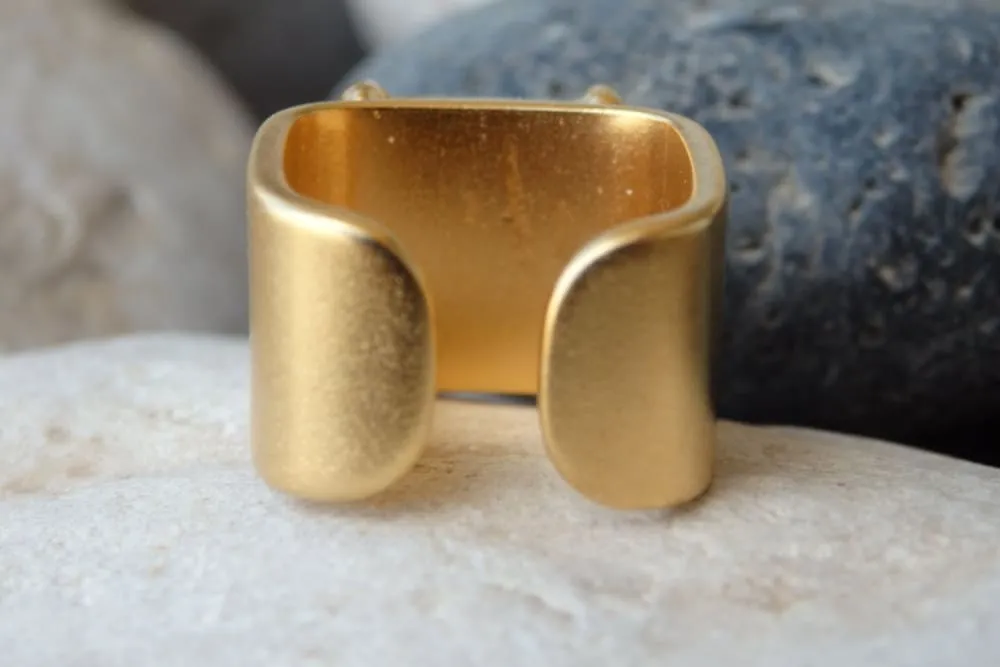 Dark Brown Ring