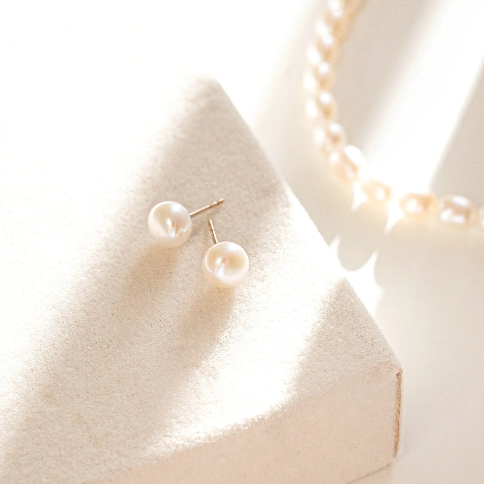 Diana Pearl Studs