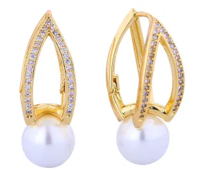 DJE311246 14K Dipped Crown Jewelry Pearl CZ Earrings