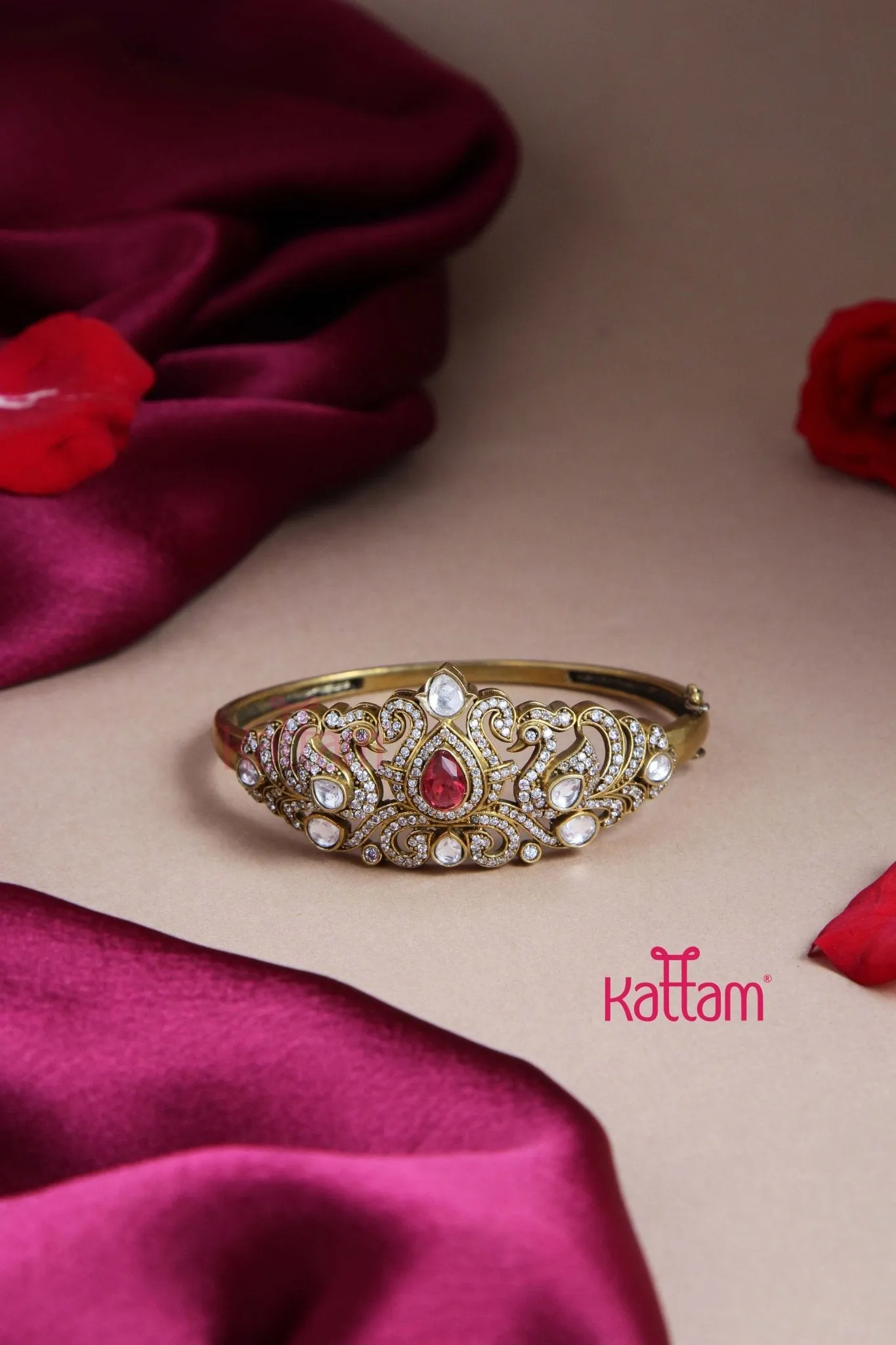 Elanor Victorian Red Bracelet