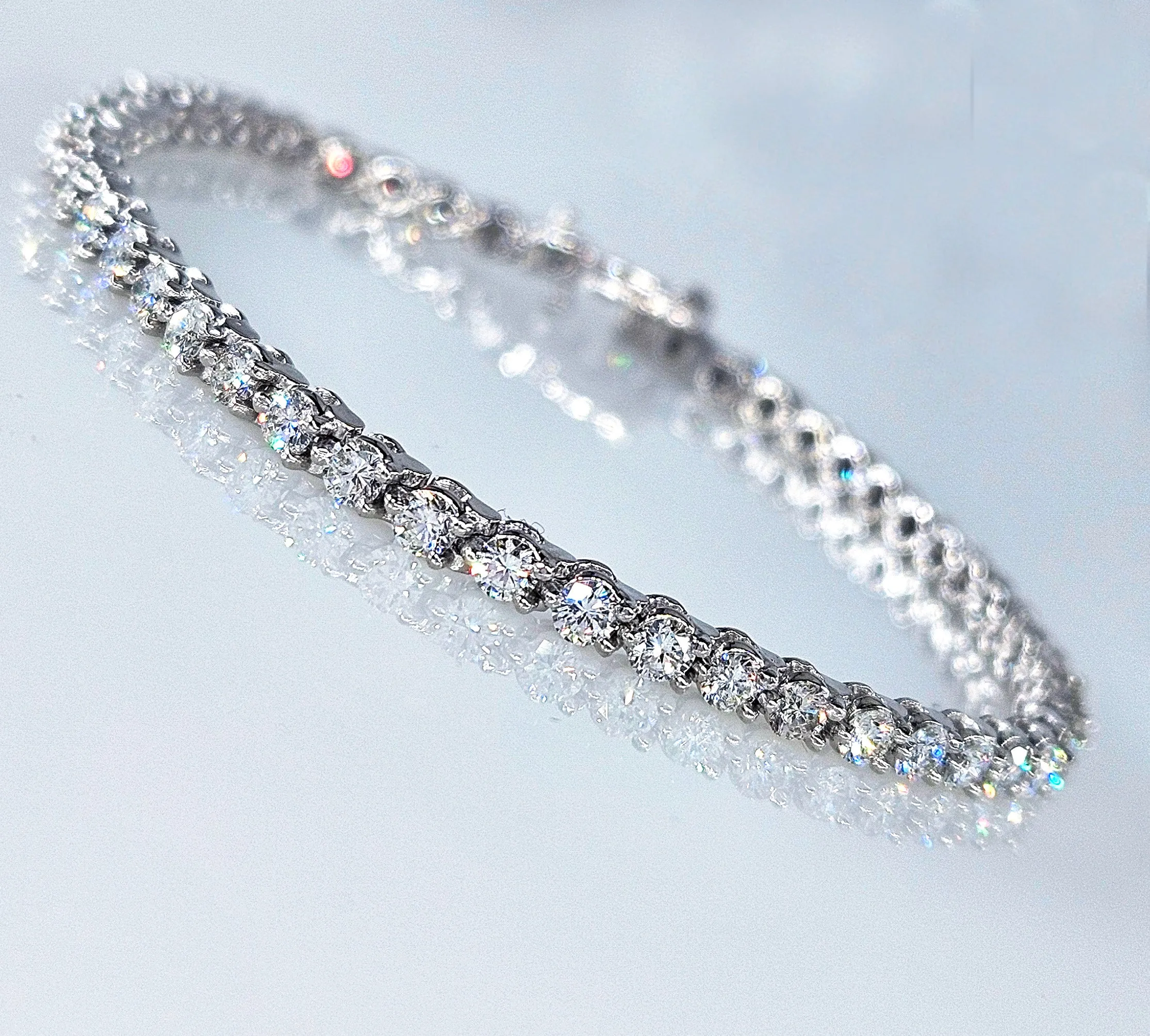 Fine 2.75 Carat Natural Round Diamond Tennis Line Platinum 3 Prong Bracelet
