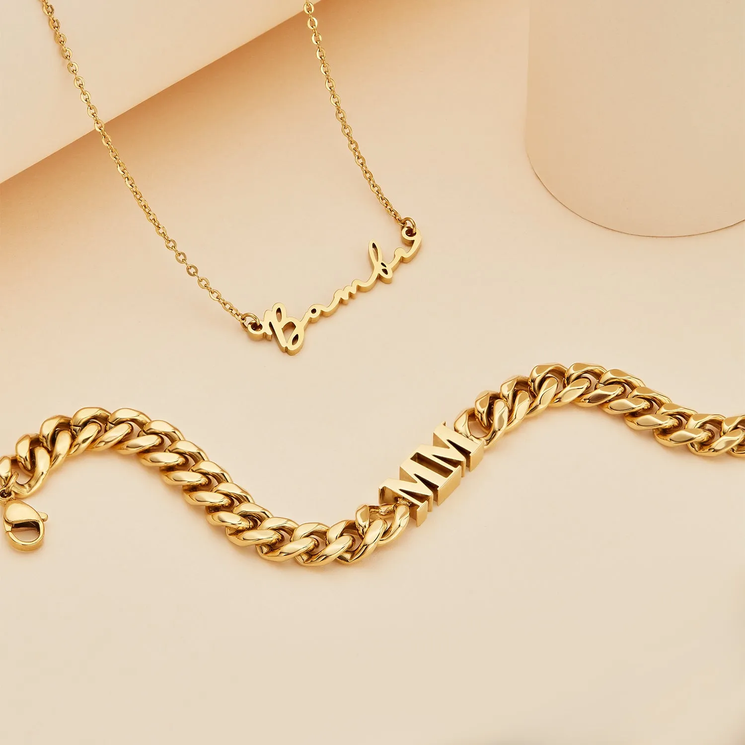 Initial Curb Bracelet (Gold)