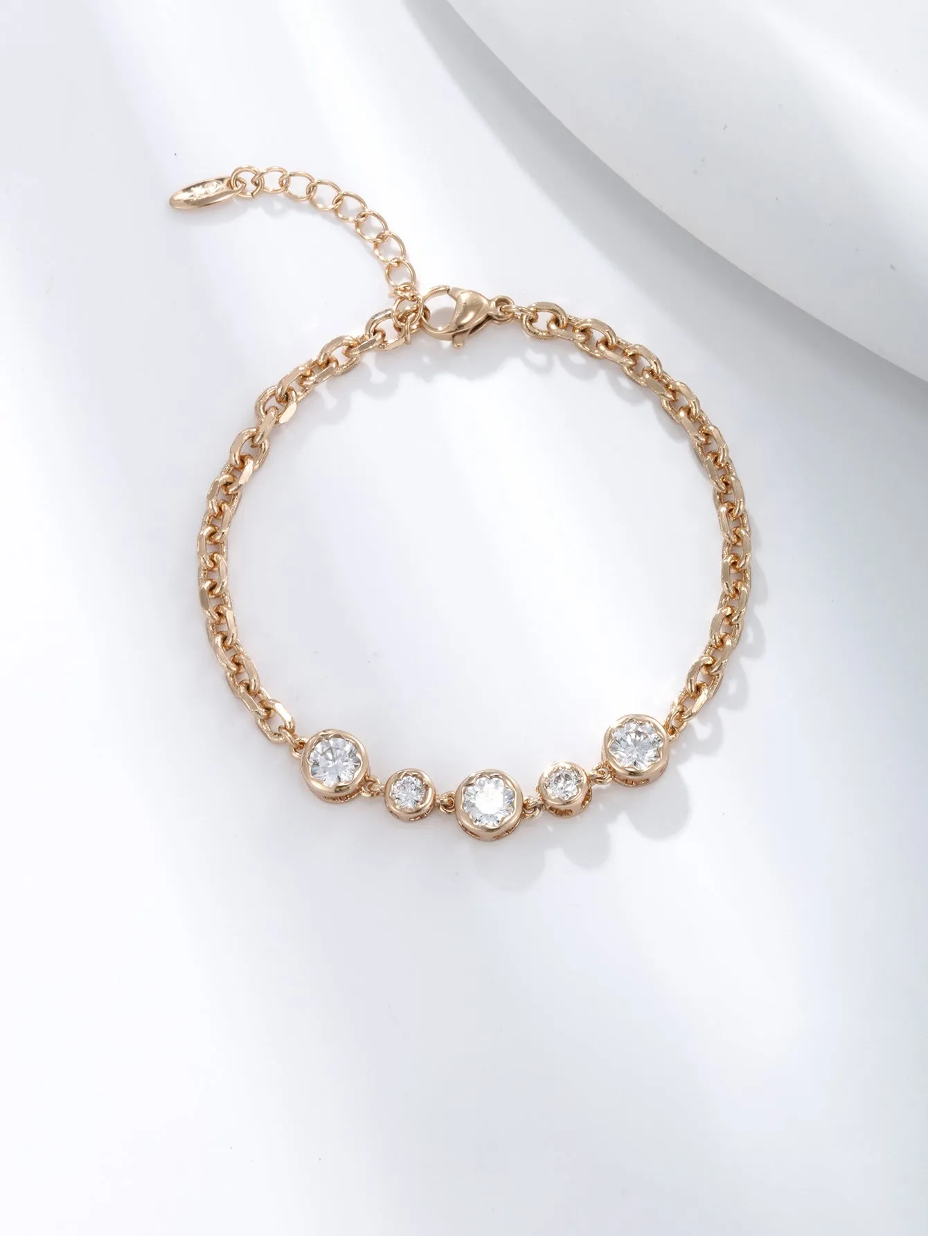 Jewelry Simple Round Zirconia Single Diamond O-shaped Bracelet Girls High-end Fashion Niche Hand Jewelry