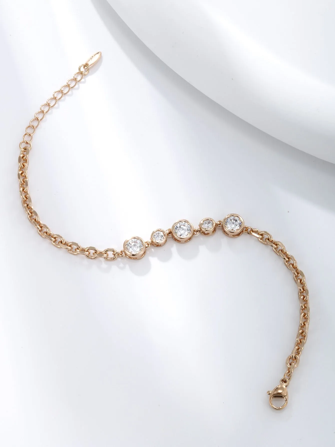 Jewelry Simple Round Zirconia Single Diamond O-shaped Bracelet Girls High-end Fashion Niche Hand Jewelry