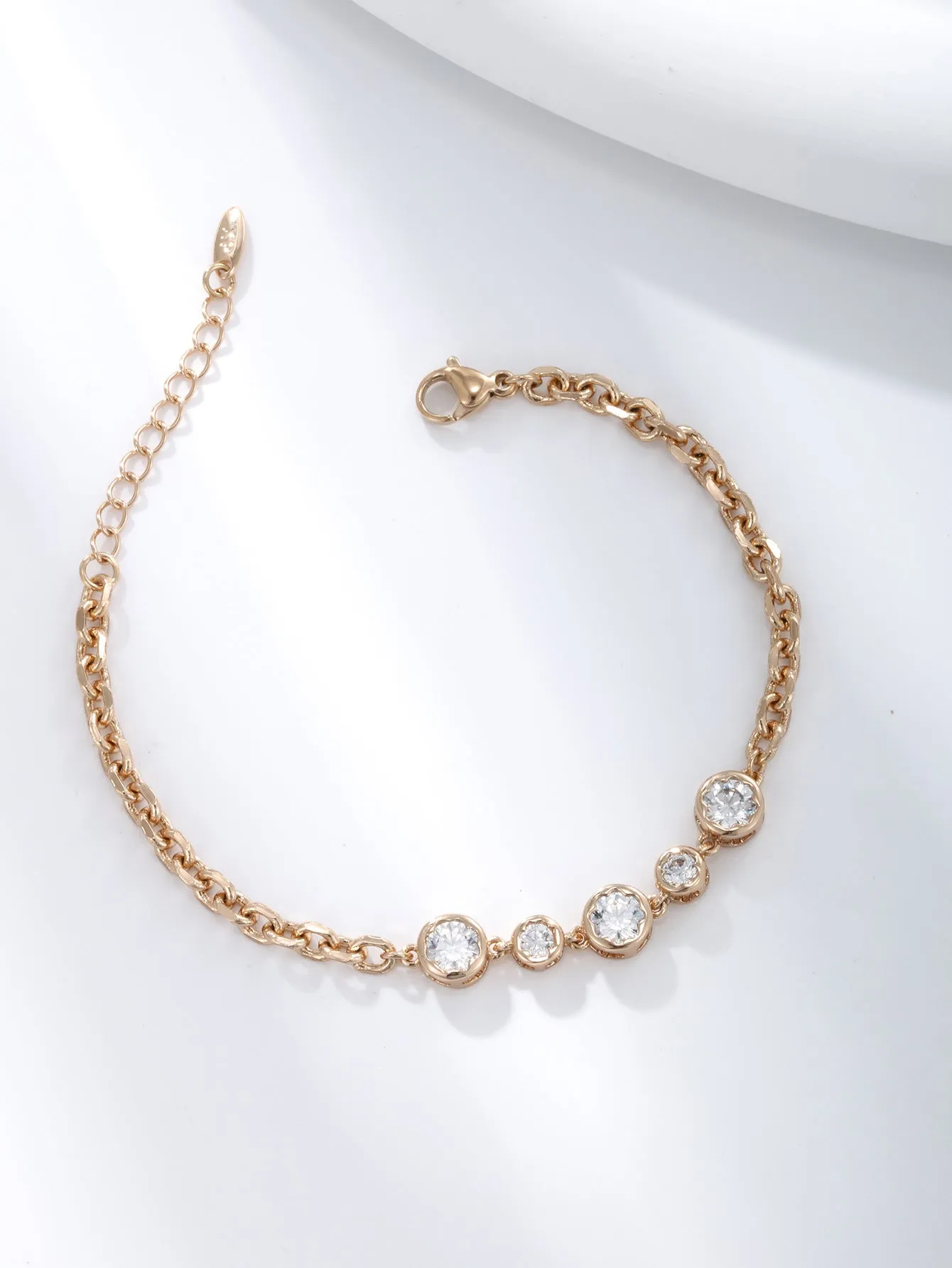 Jewelry Simple Round Zirconia Single Diamond O-shaped Bracelet Girls High-end Fashion Niche Hand Jewelry