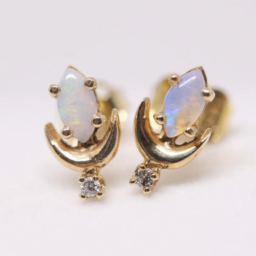 Lvna Stud Earrings