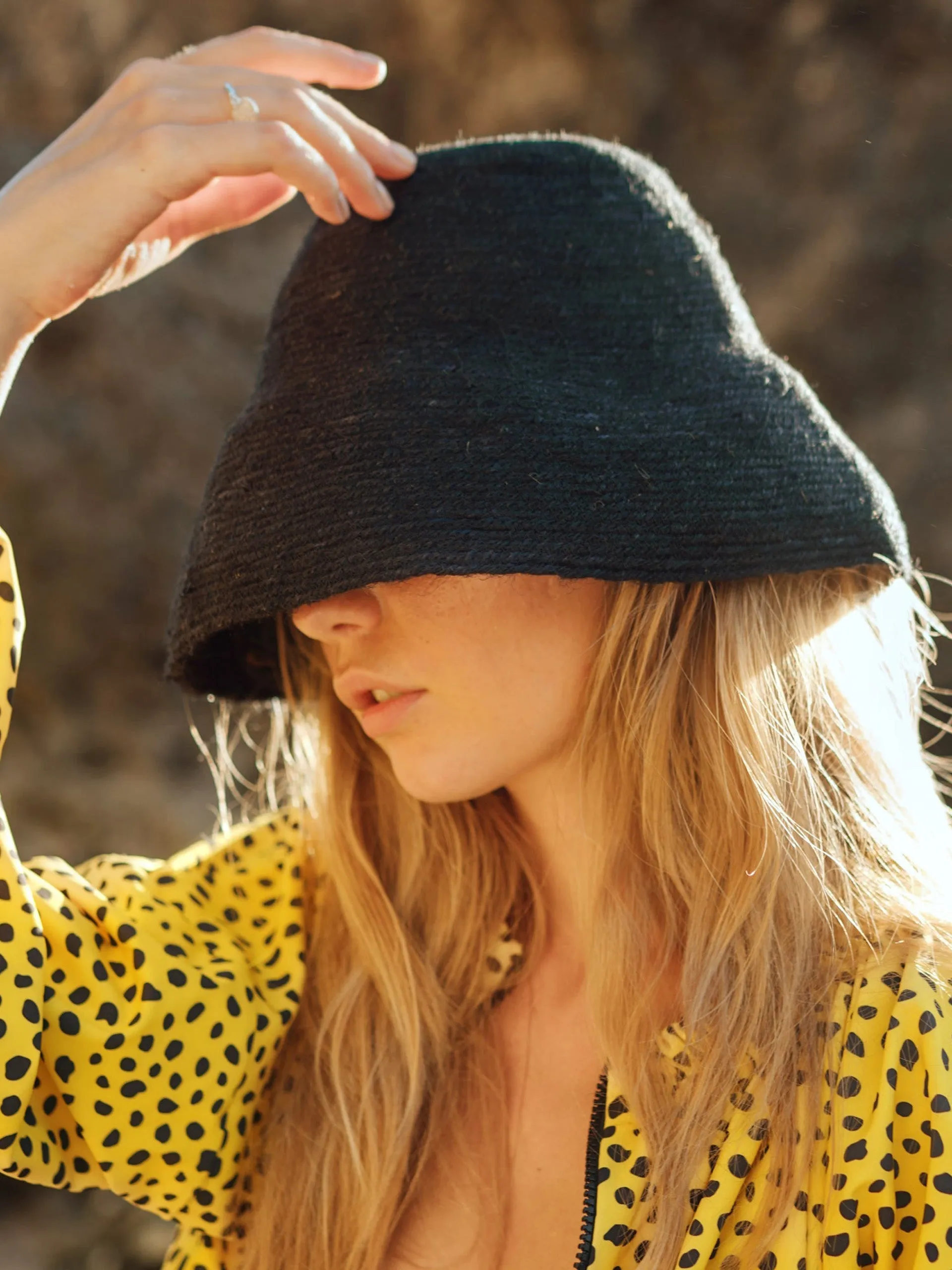 Naomi jute clochet straw hat in black