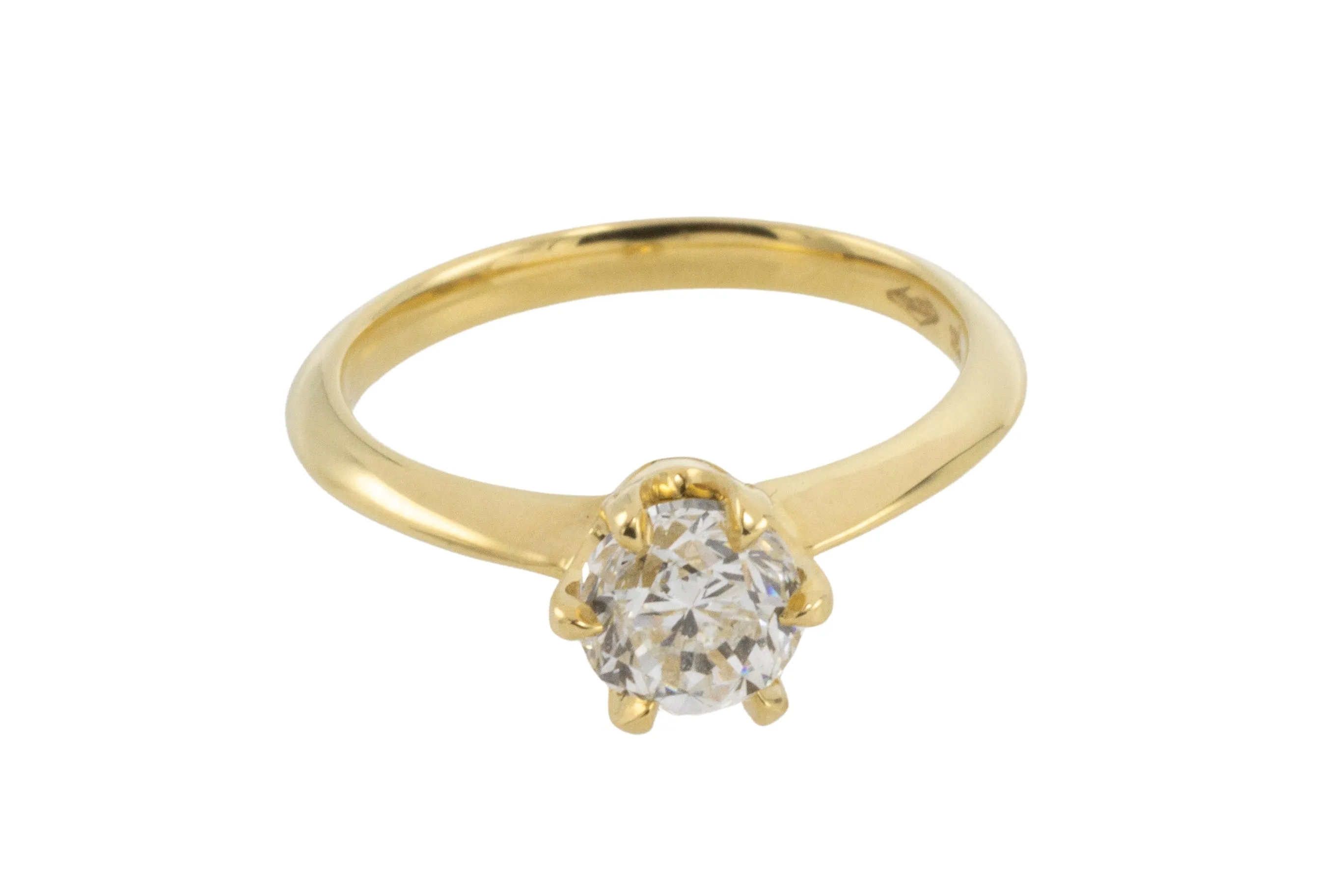 One carat diamond solitaire in 18 carat gold