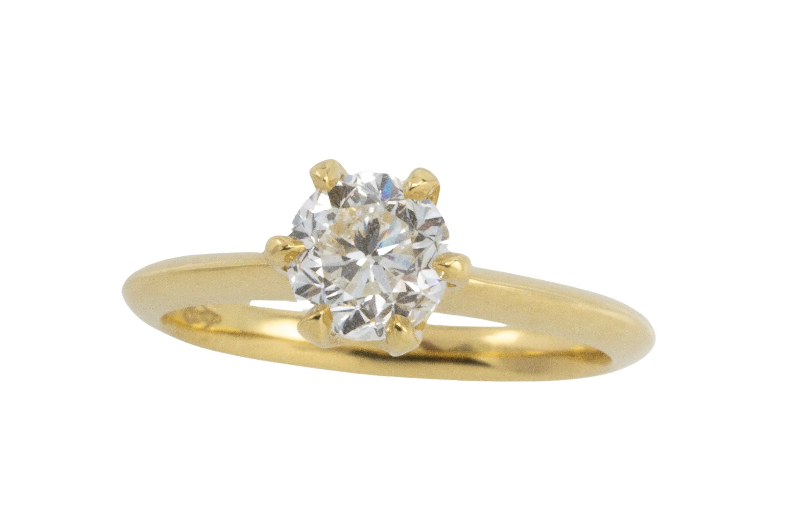One carat diamond solitaire in 18 carat gold