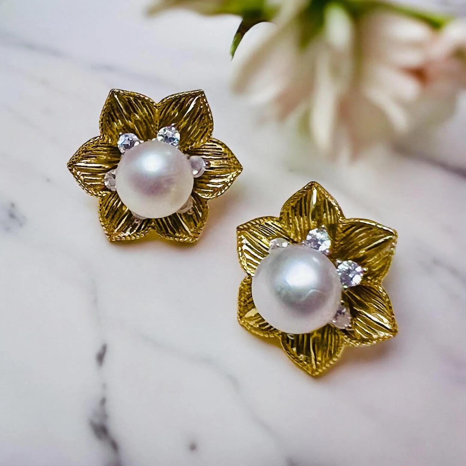 Pearl Petal Tiara Stud Earrings