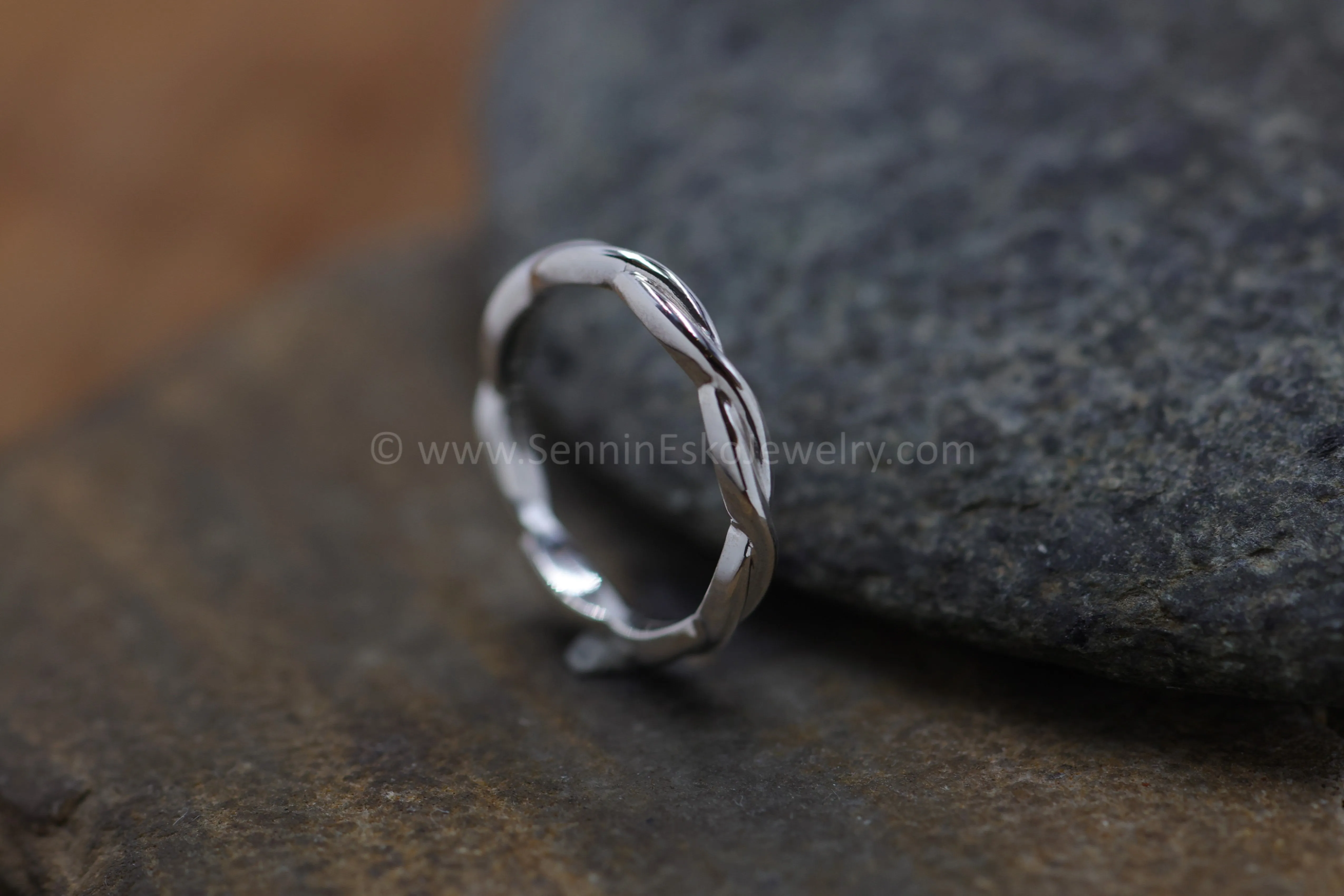 READY TO SHIP Woven/Braid Infinity Ring, Size 6