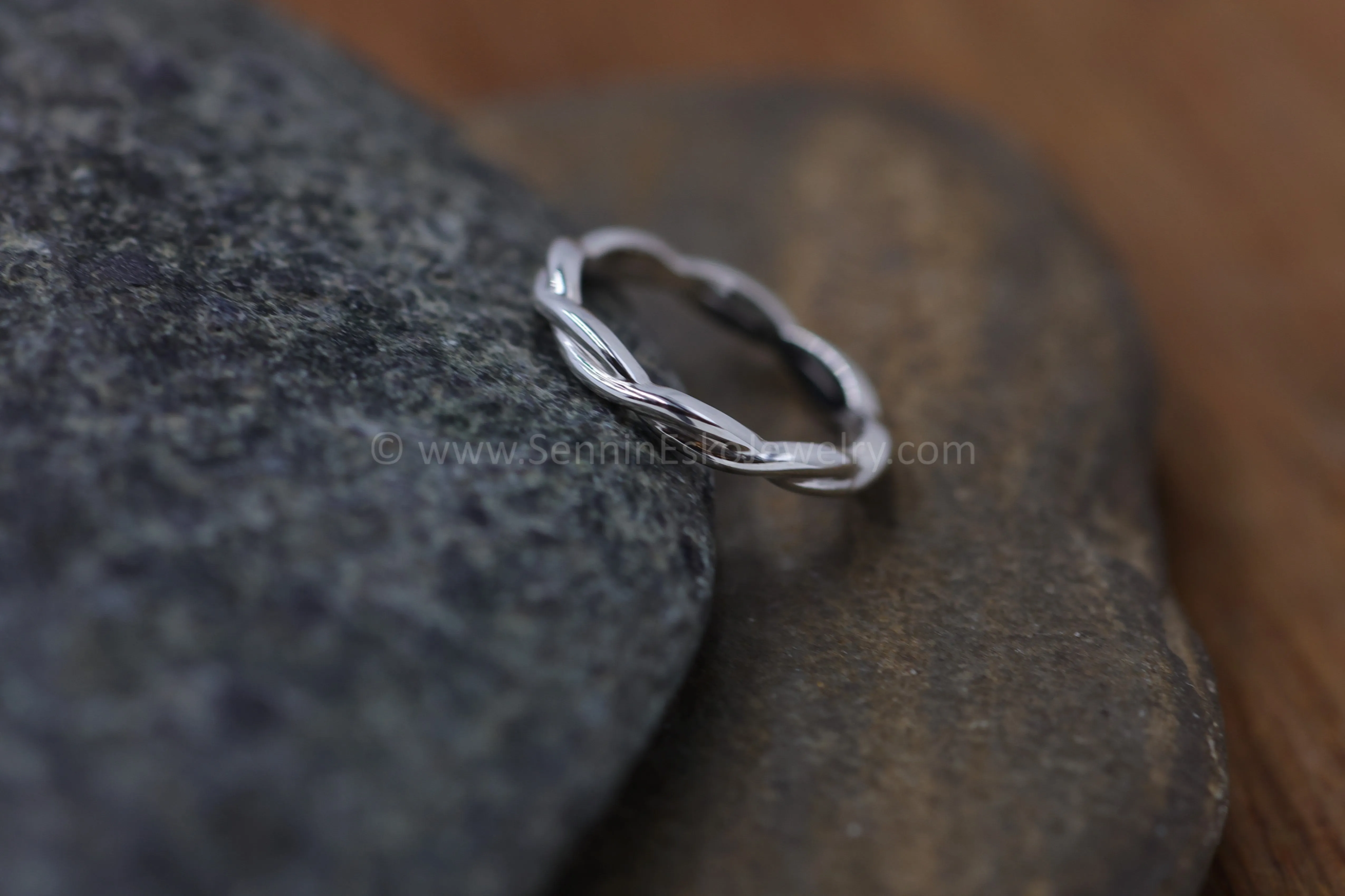 READY TO SHIP Woven/Braid Infinity Ring, Size 6