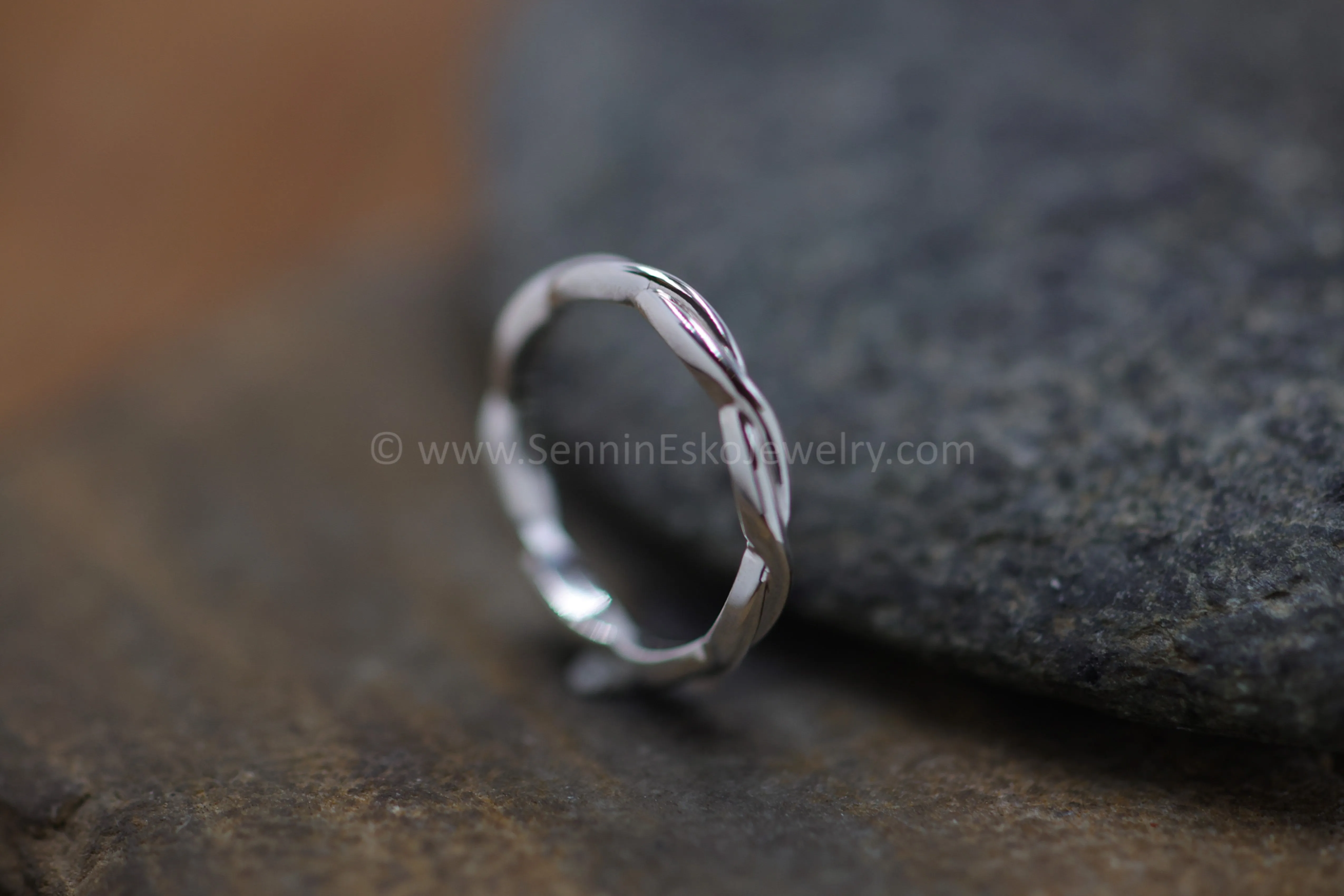 READY TO SHIP Woven/Braid Infinity Ring, Size 6