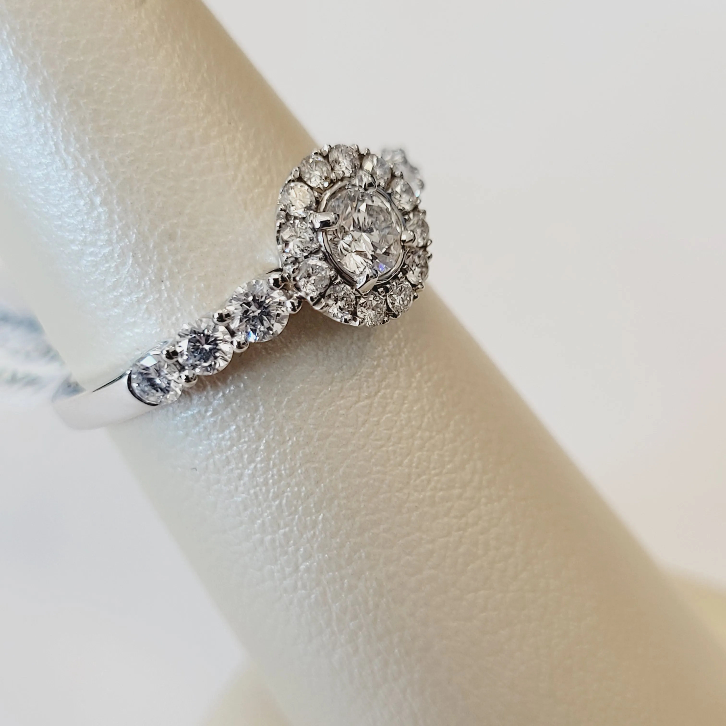 Round Halo Engagement Ring