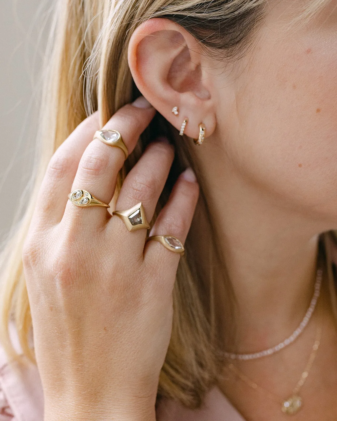 Rustic Kite Diamond Signet