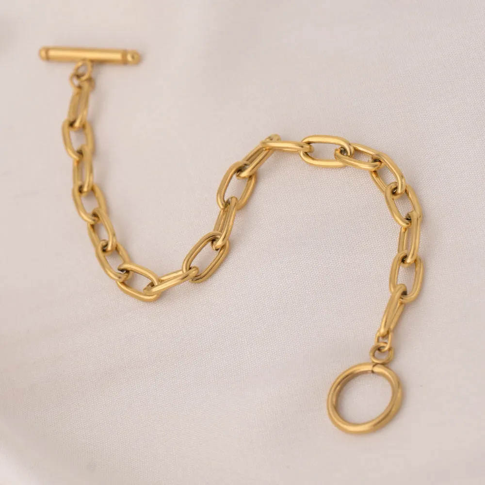Sleek Chain Bracelet