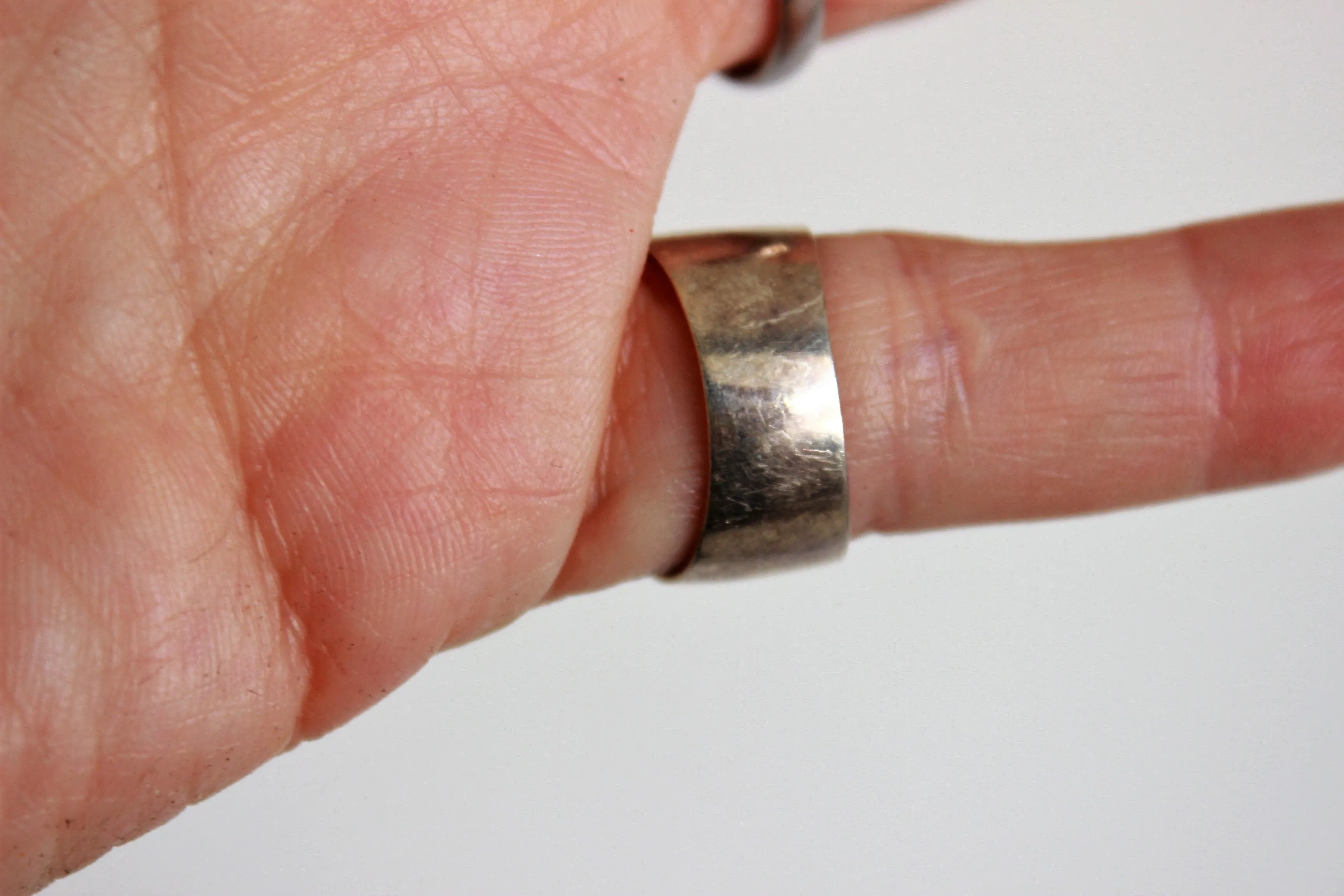 Vintage 1990s Sterlng Silver Medieval Heraldic Ring