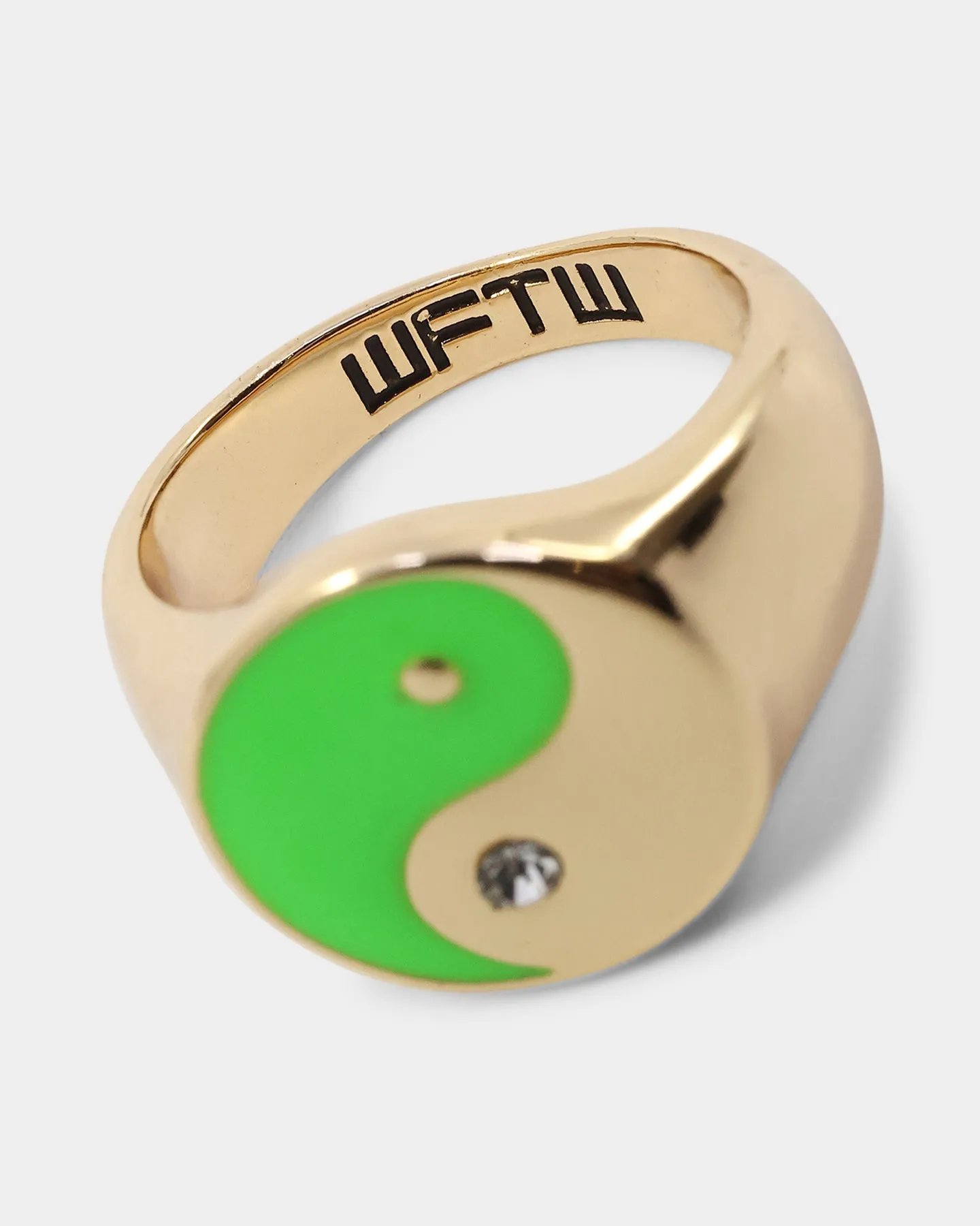Wild For The Weekend Yin Yang Signet Ring (Medium) Gold